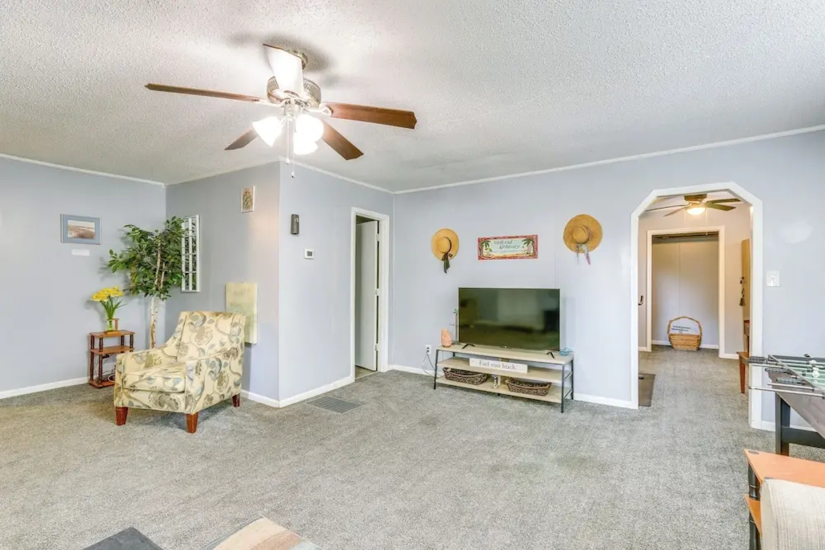 1 Mi to Sands Beach: Walkable Island Home w/ Yard!