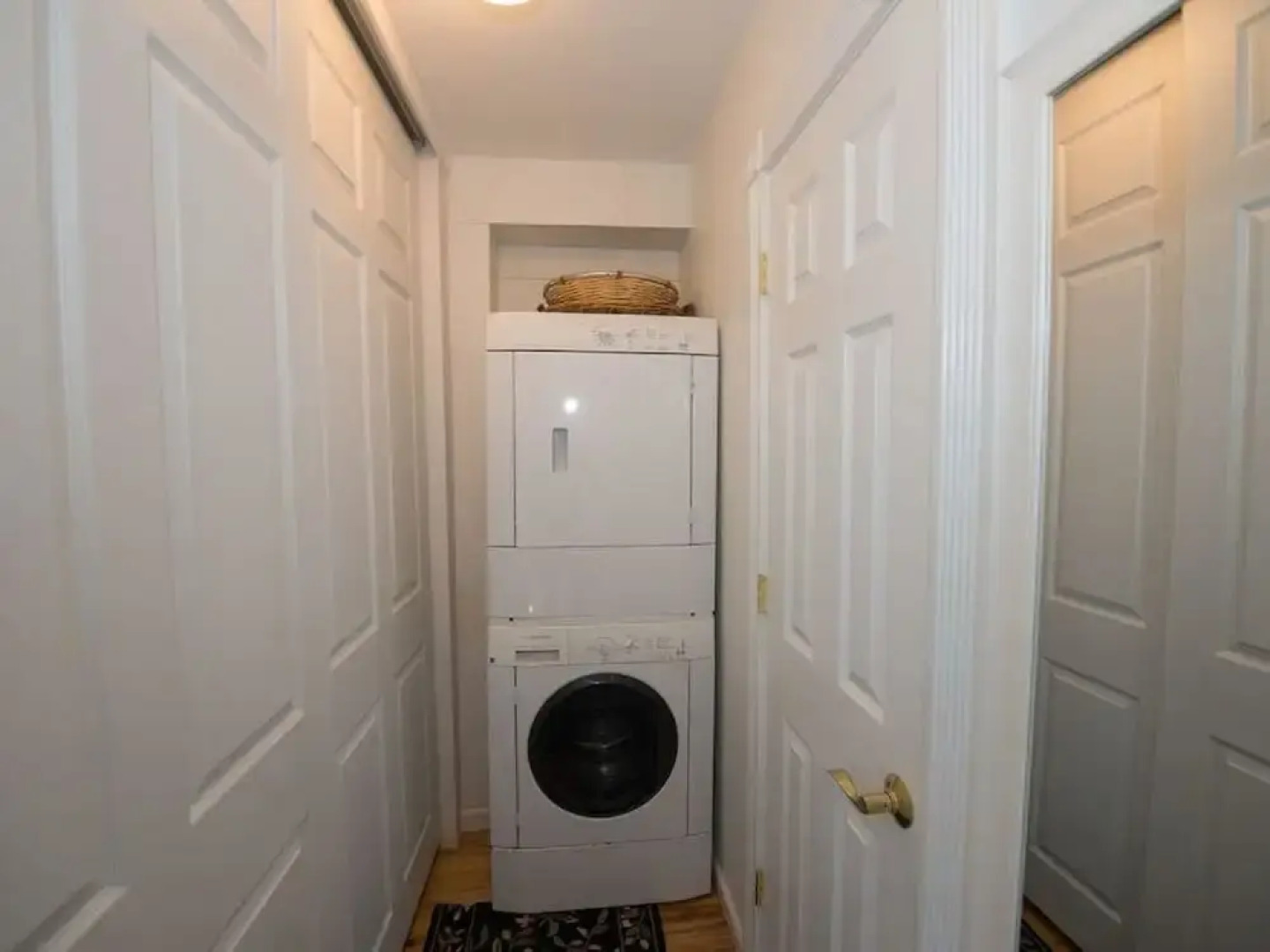 Beautiful Waterfront Colonial