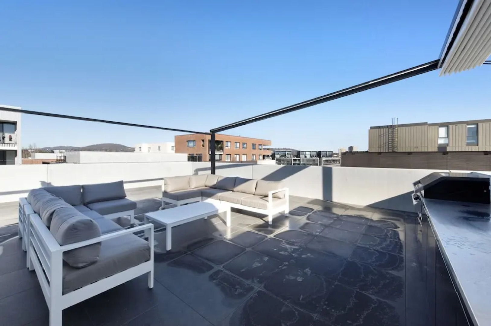 Accommodate Canberra - Azure