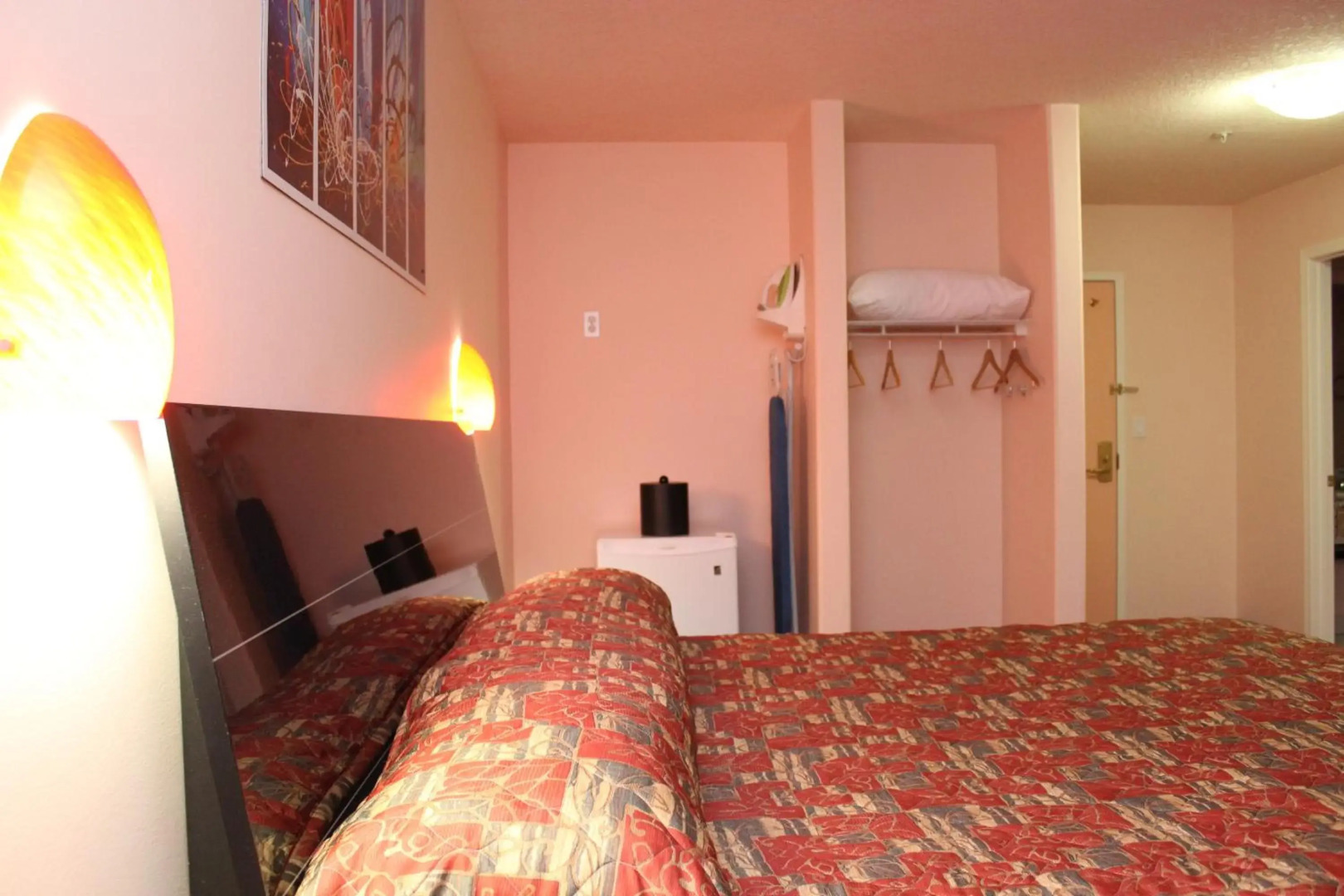 Crystal Star Inn Edmonton Airport