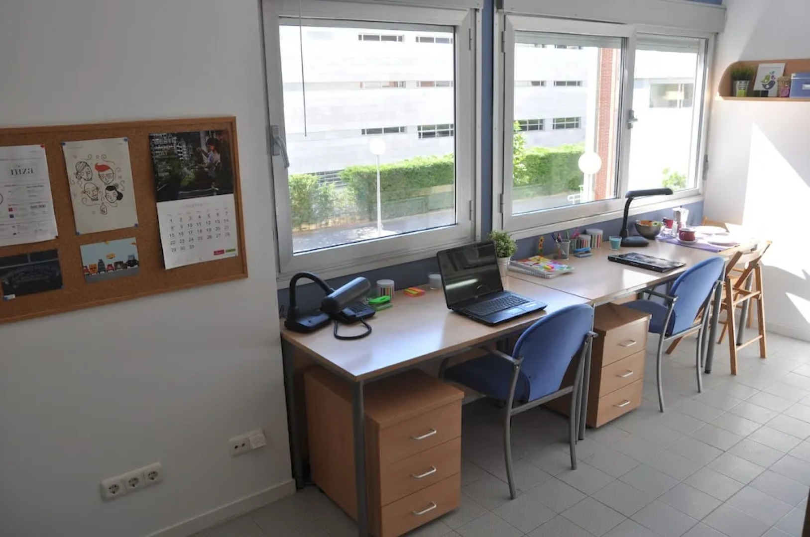 Residencia Universitaria Resa Tomás Alfaro Fournier - Centro Adscrito a REAJ - Campus Accomodation