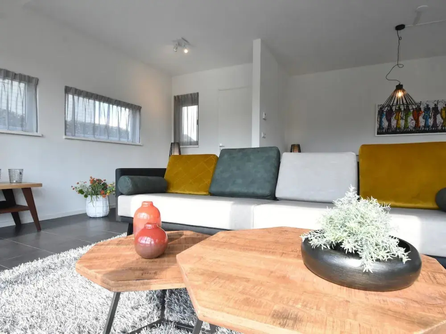 Modern Villa with Large Garden by the Water with Hot Tub & Infrared Sauna