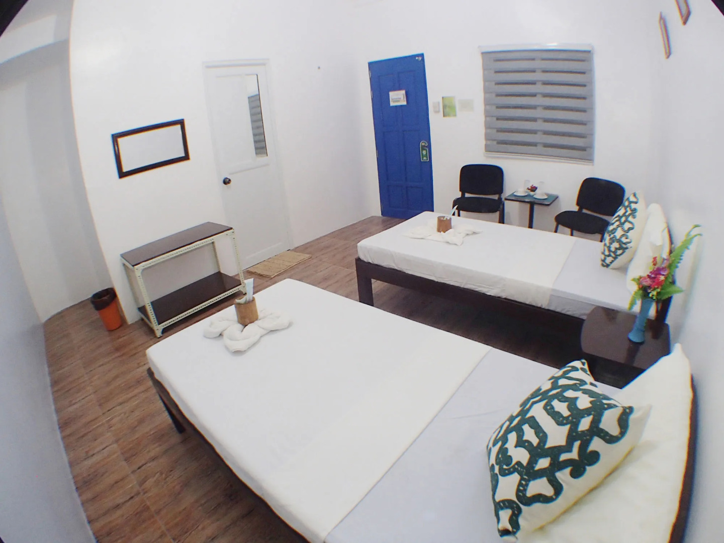 Pescadores Seaview Suites Moalboal