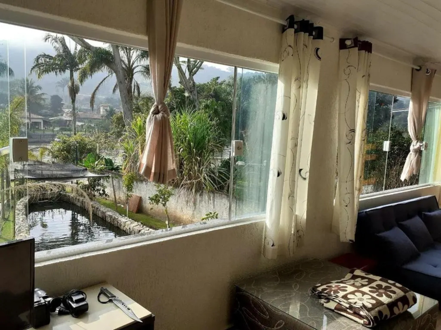 Chacara Guararema p/25 pessoas a 800mts do centro