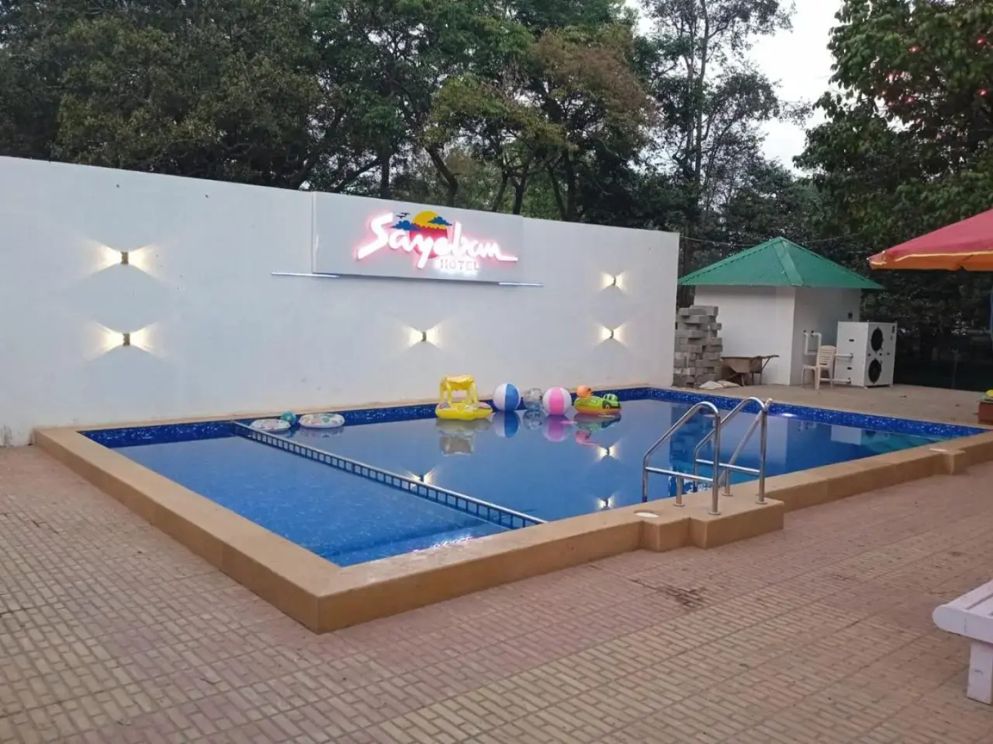 Royal Hotel  - Matheran