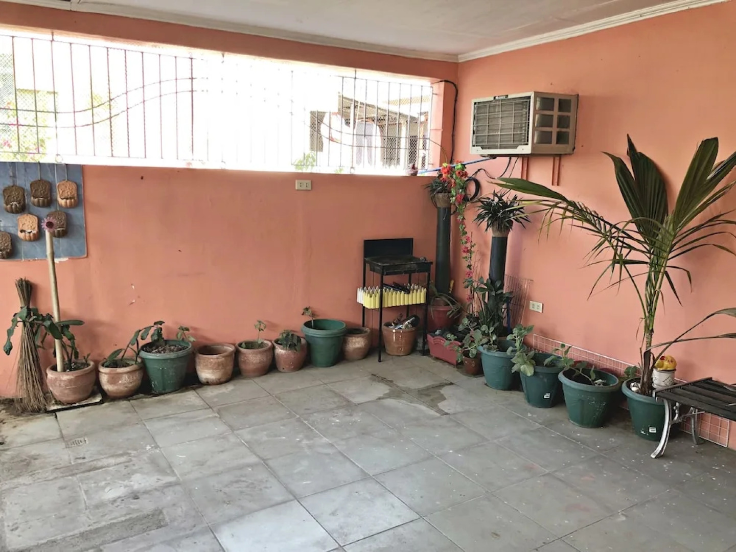 Kalayaan Transient House