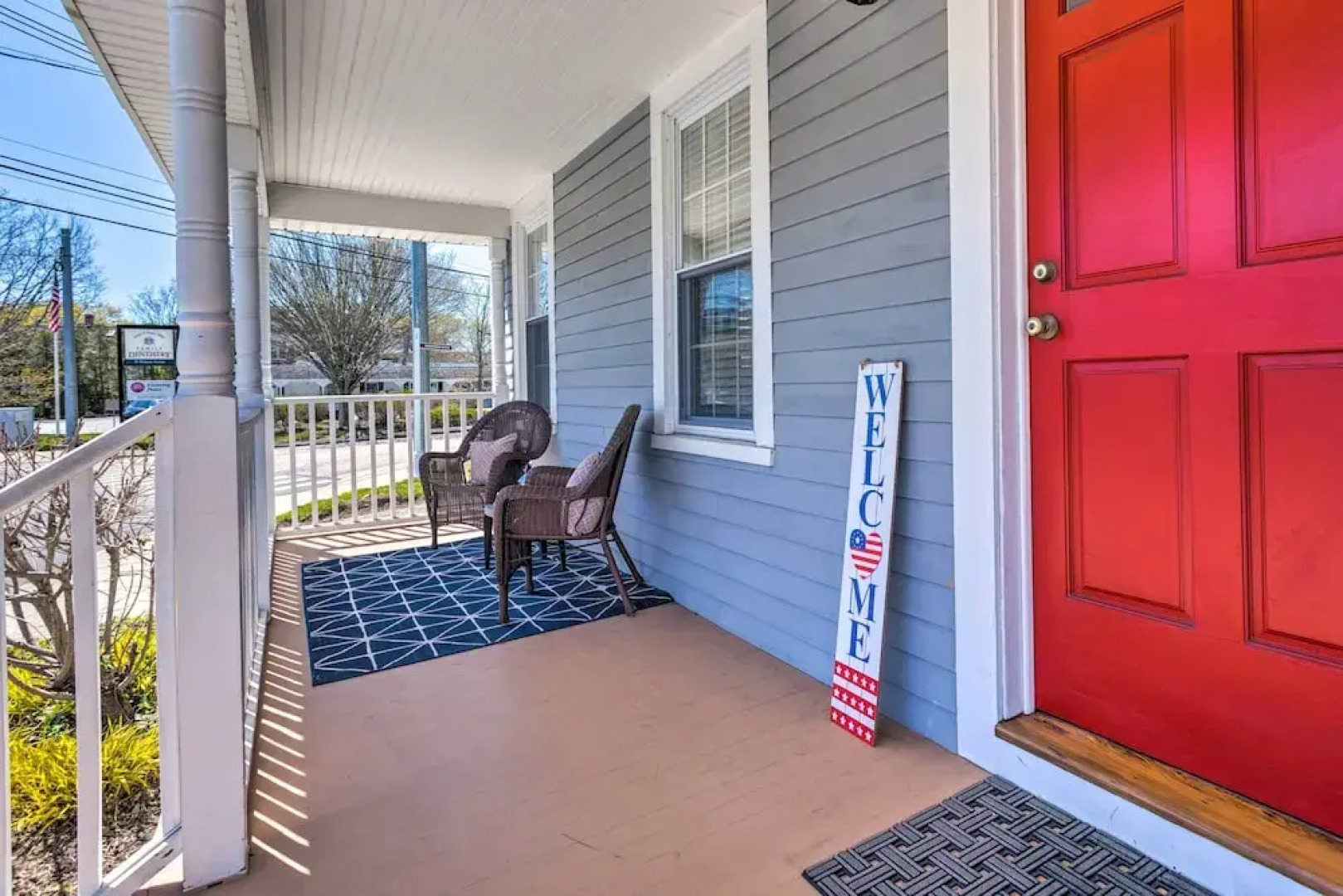 Mystic Refuge w/ Patio < 1 Mi to Downtown!