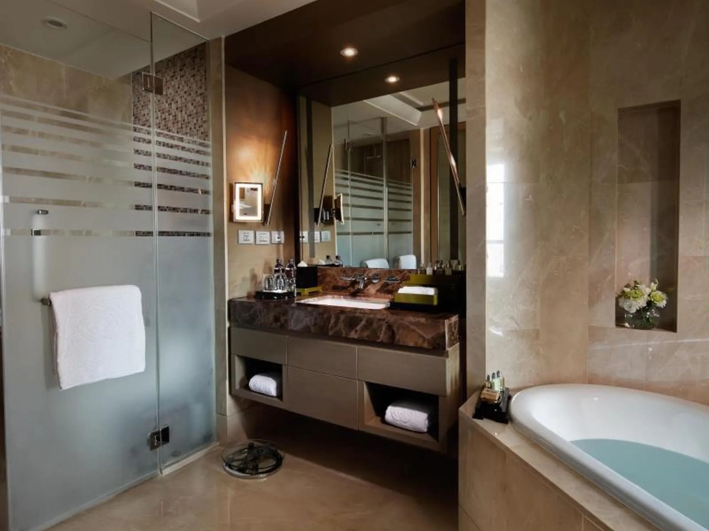 Отель Sofitel Bangkok Sukhumvit