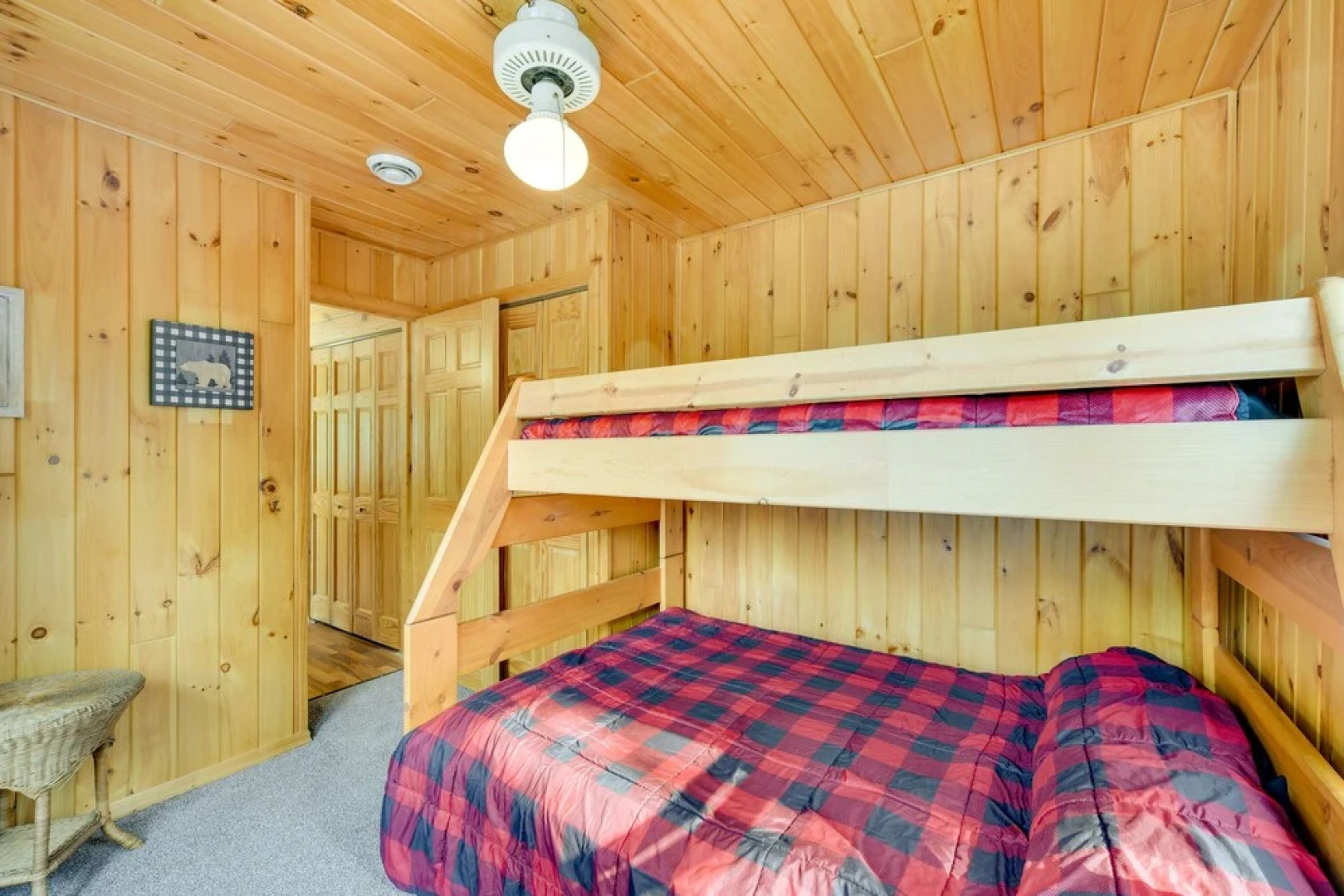 Lakefront Wisconsin Home - Deck, Fire Pit & Kayaks