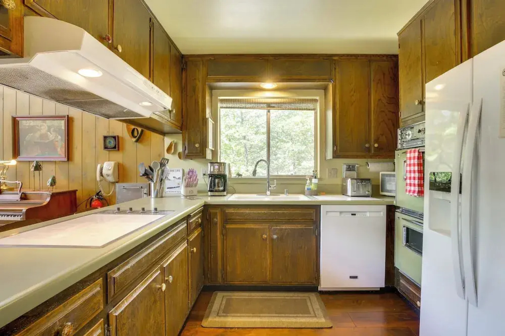 Lake Arrowhead Family Home w/ Game Room