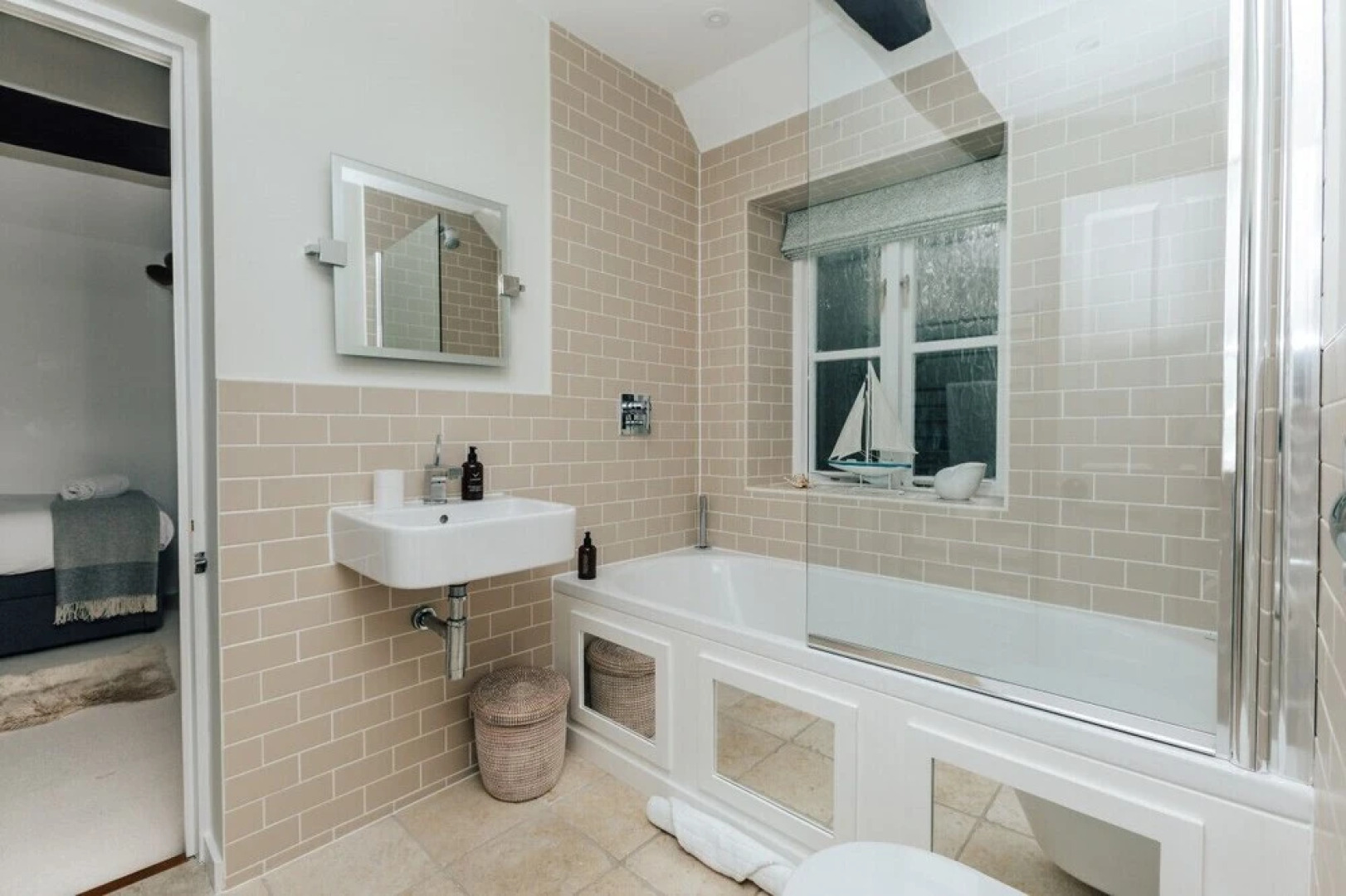 The Whistler s Perch - From 1100 Per Night