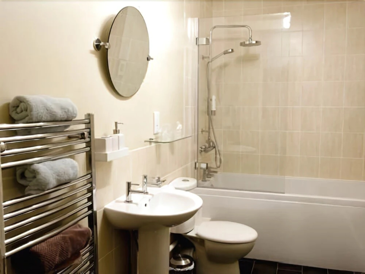 The Hollow Bottom - B&B