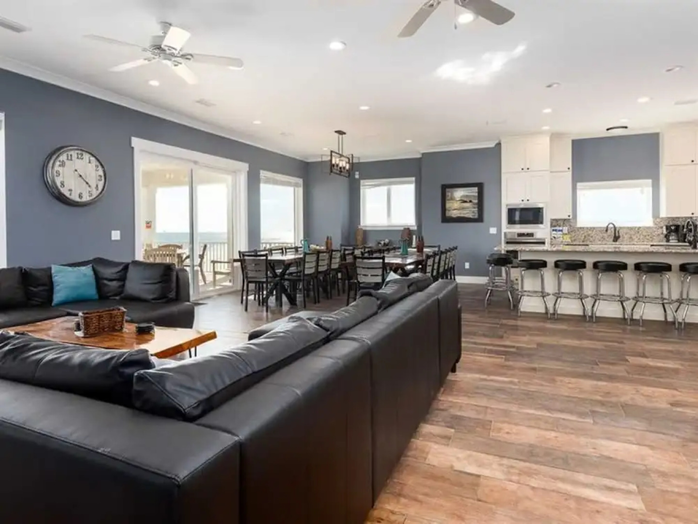 Shipwrecked by Meyer Vacation Rentals