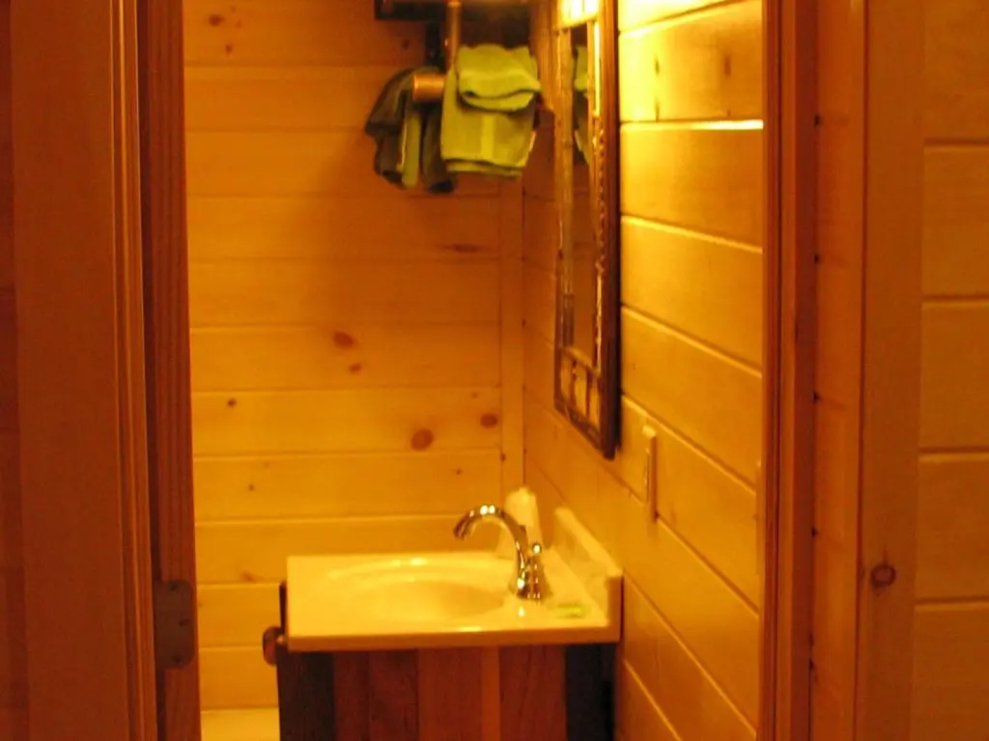 Pine Knoll Lodge and Cabins, Inc.