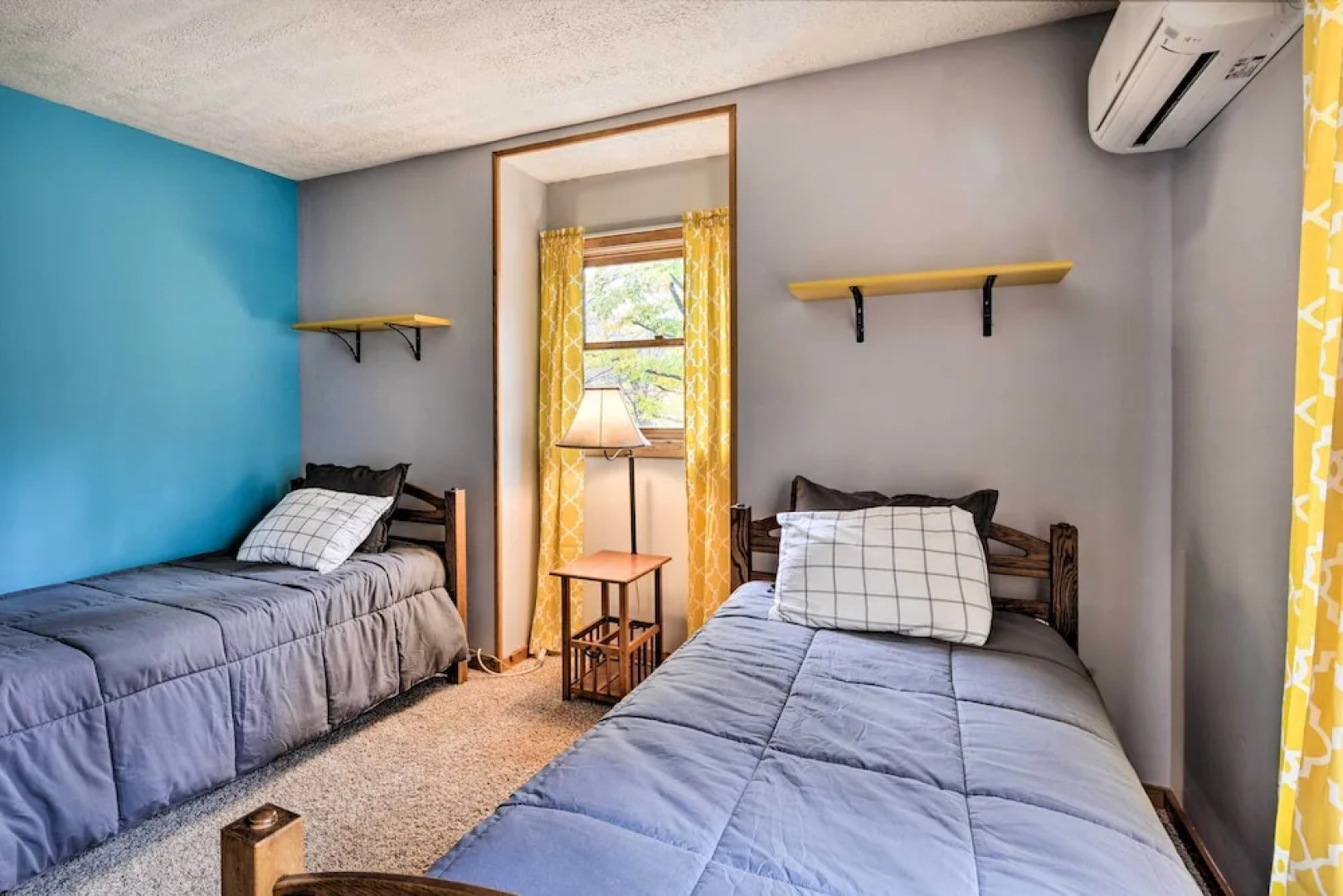 Cozy Alpine Lake Cabin w/ Pool & Lake Access!