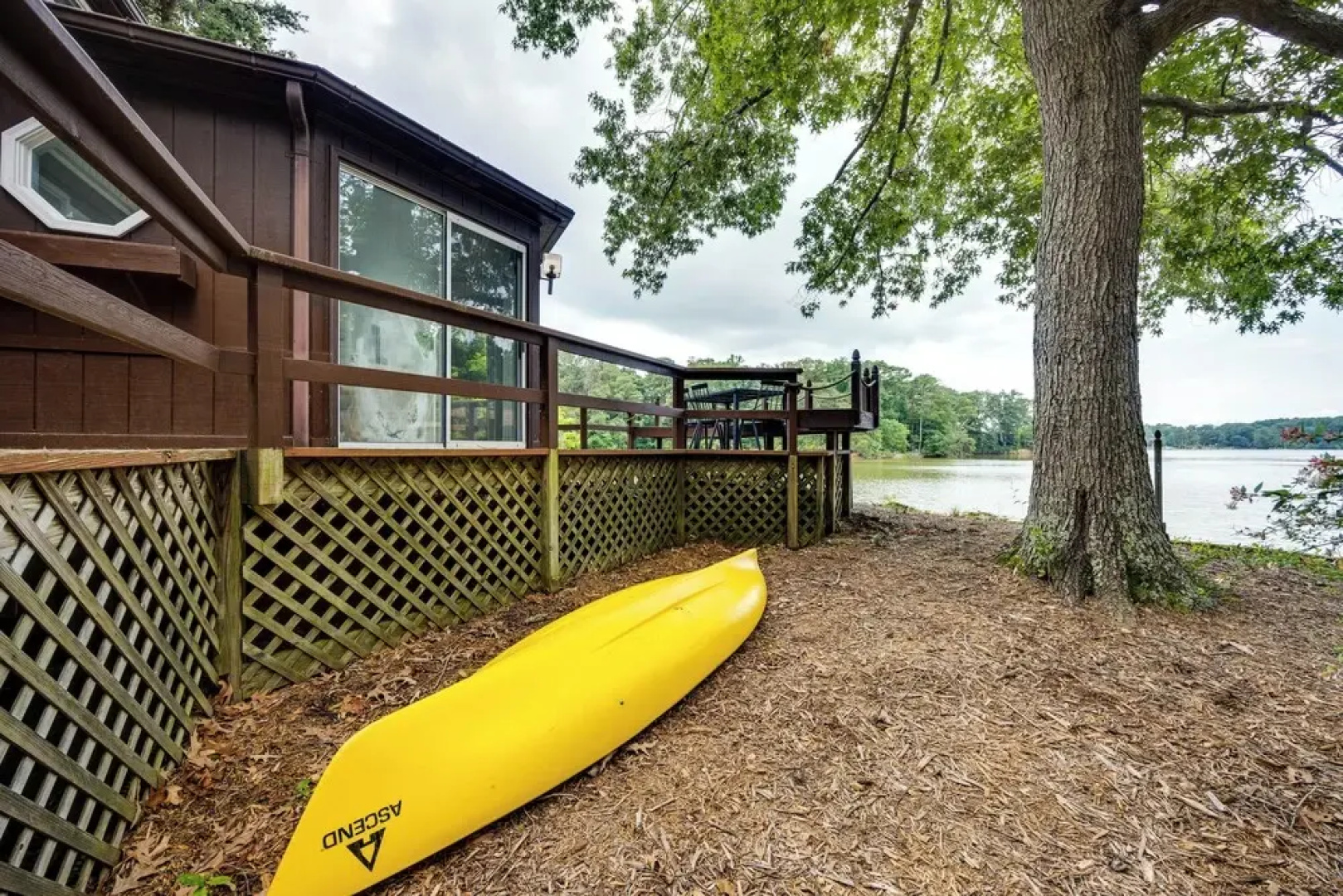 Waterfront Heathsville Cottage w/ Dock & Hot Tub!