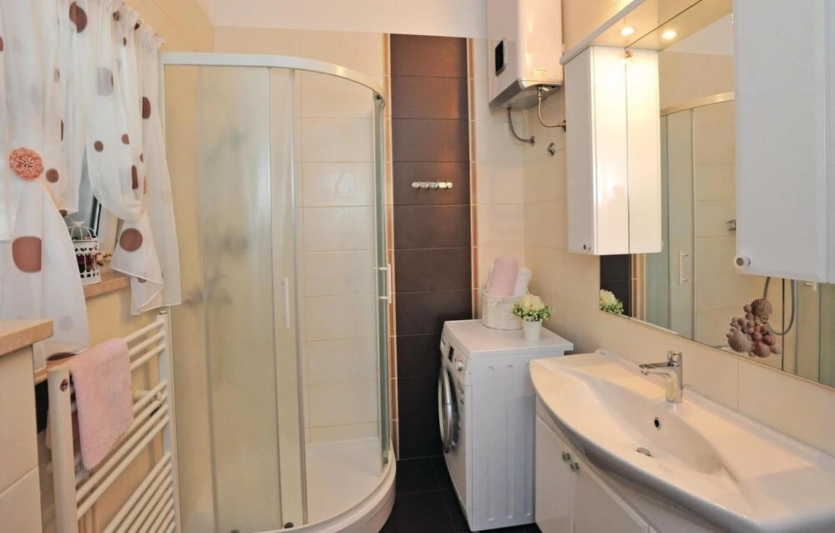 Amazing Home in Razanj With Sauna, Wifi and 6 Bedrooms