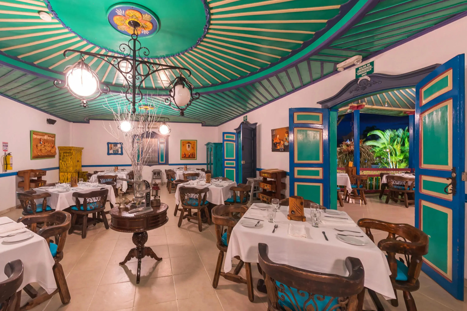 Decameron Las Heliconias