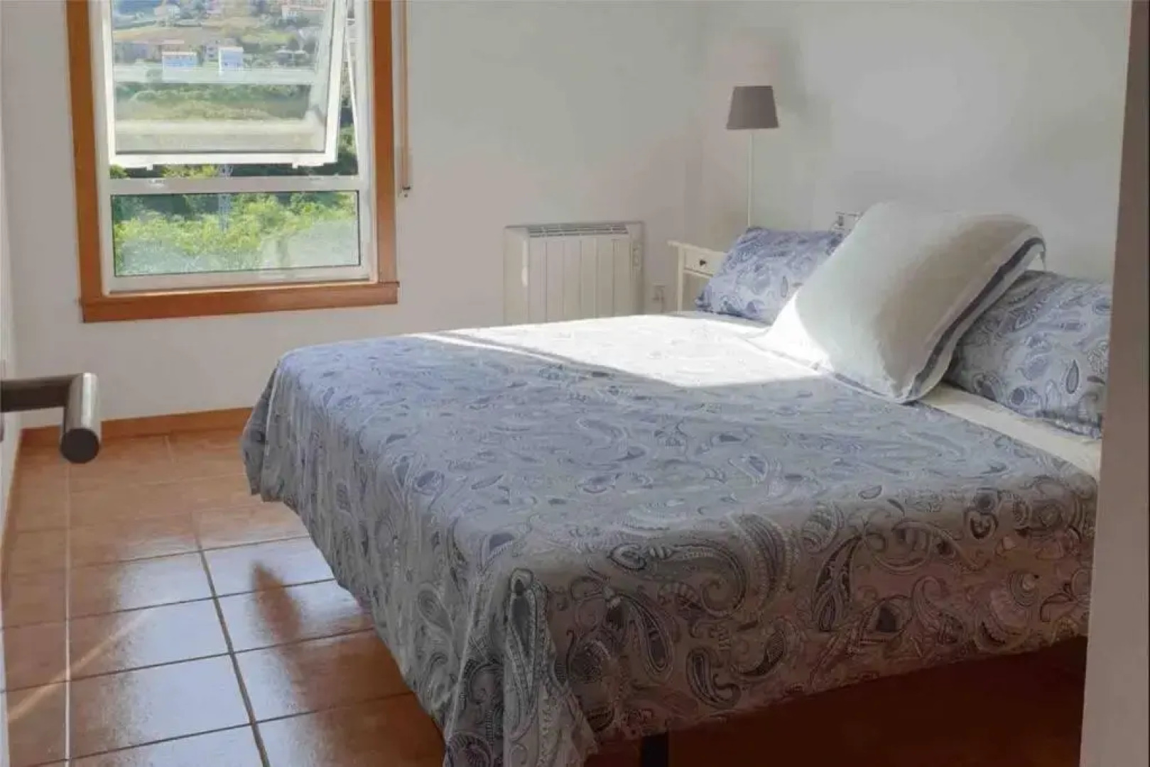 Mar azul en puerto azul