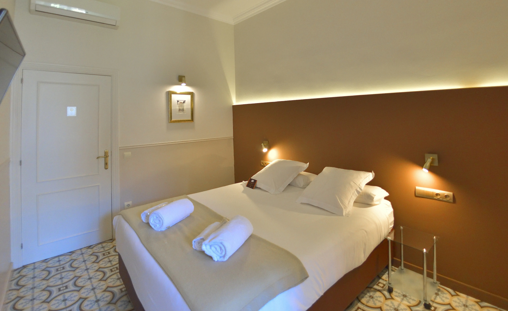 Mihlton Barcelona Boutique B&B