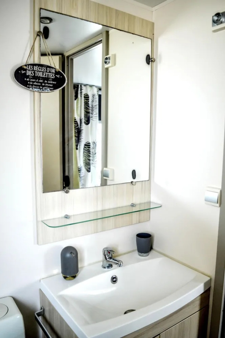 Bungalow With 3 Bedrooms in Saint-julien-en-born, With Shared Pool, Furnished Terrace and Wifi - 14 km From the Beach