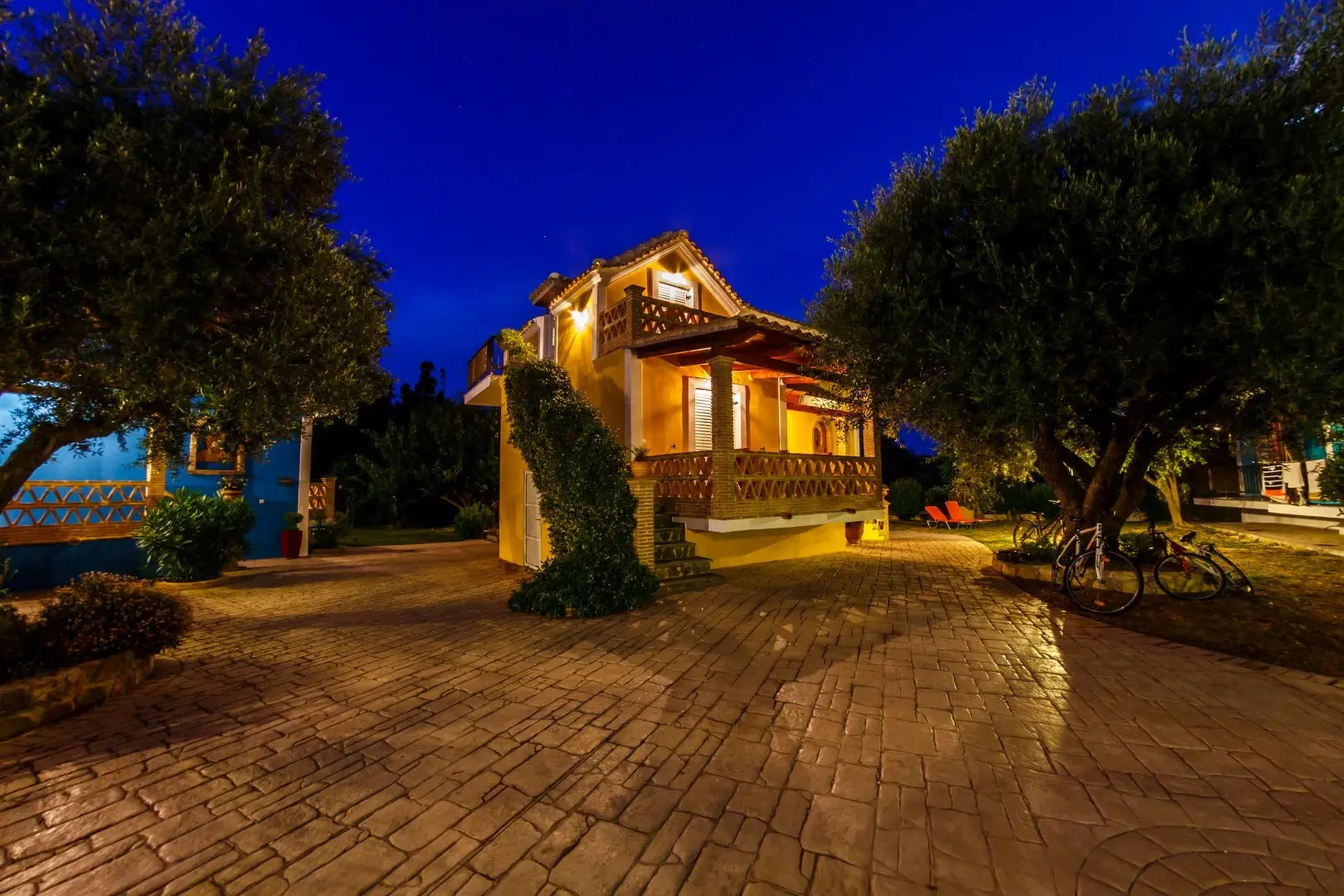 Porto Gerakas Villas & Apartments