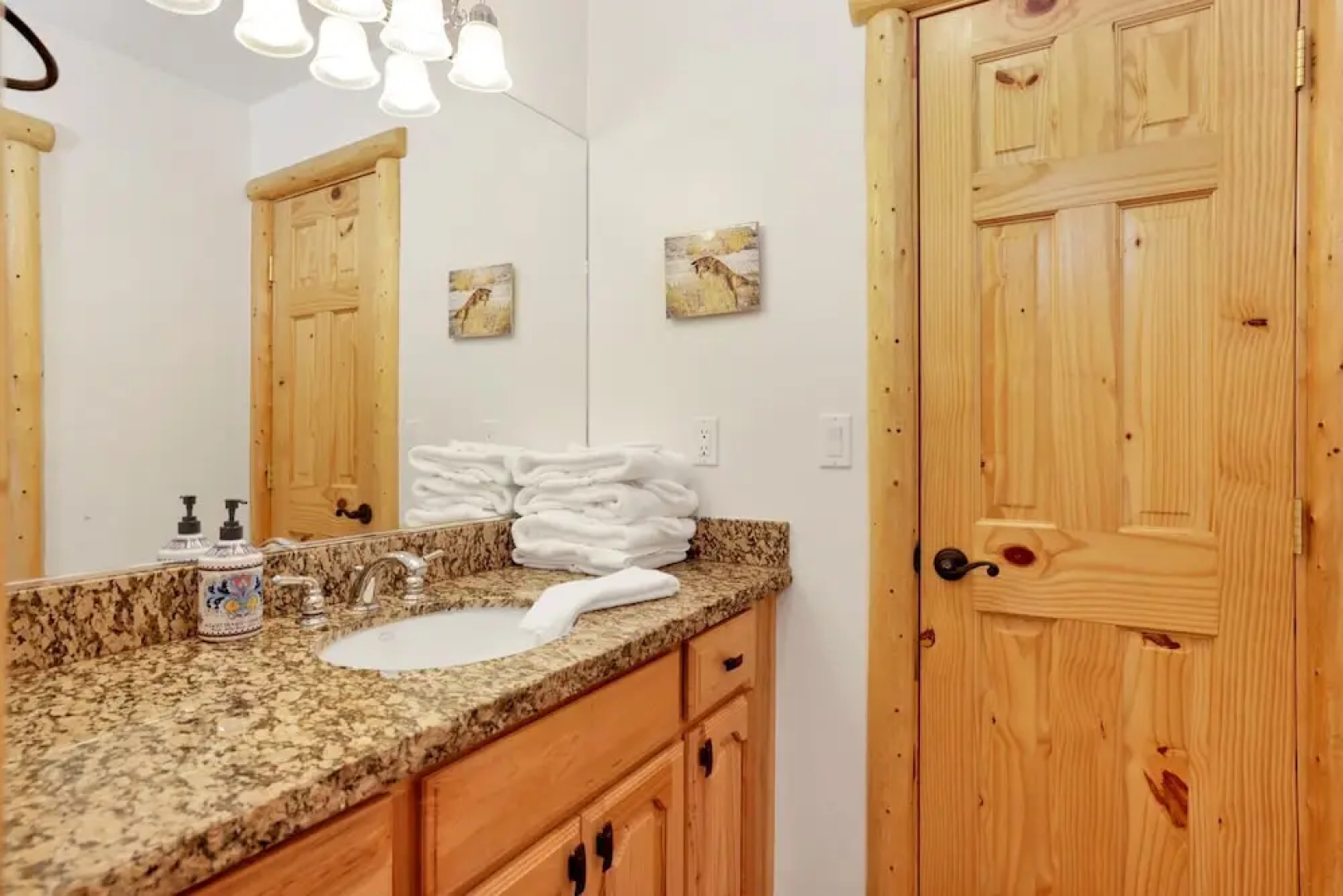 Cozy Lakeview Hideaway #2261