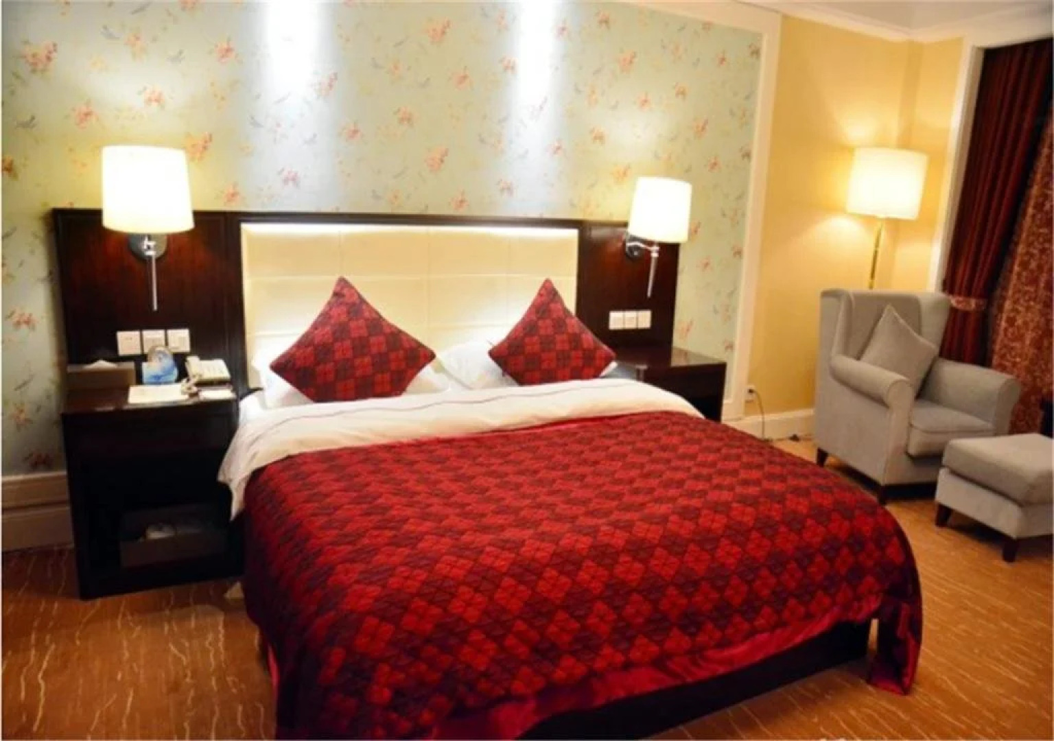 Inzone Galand Hotel Taian