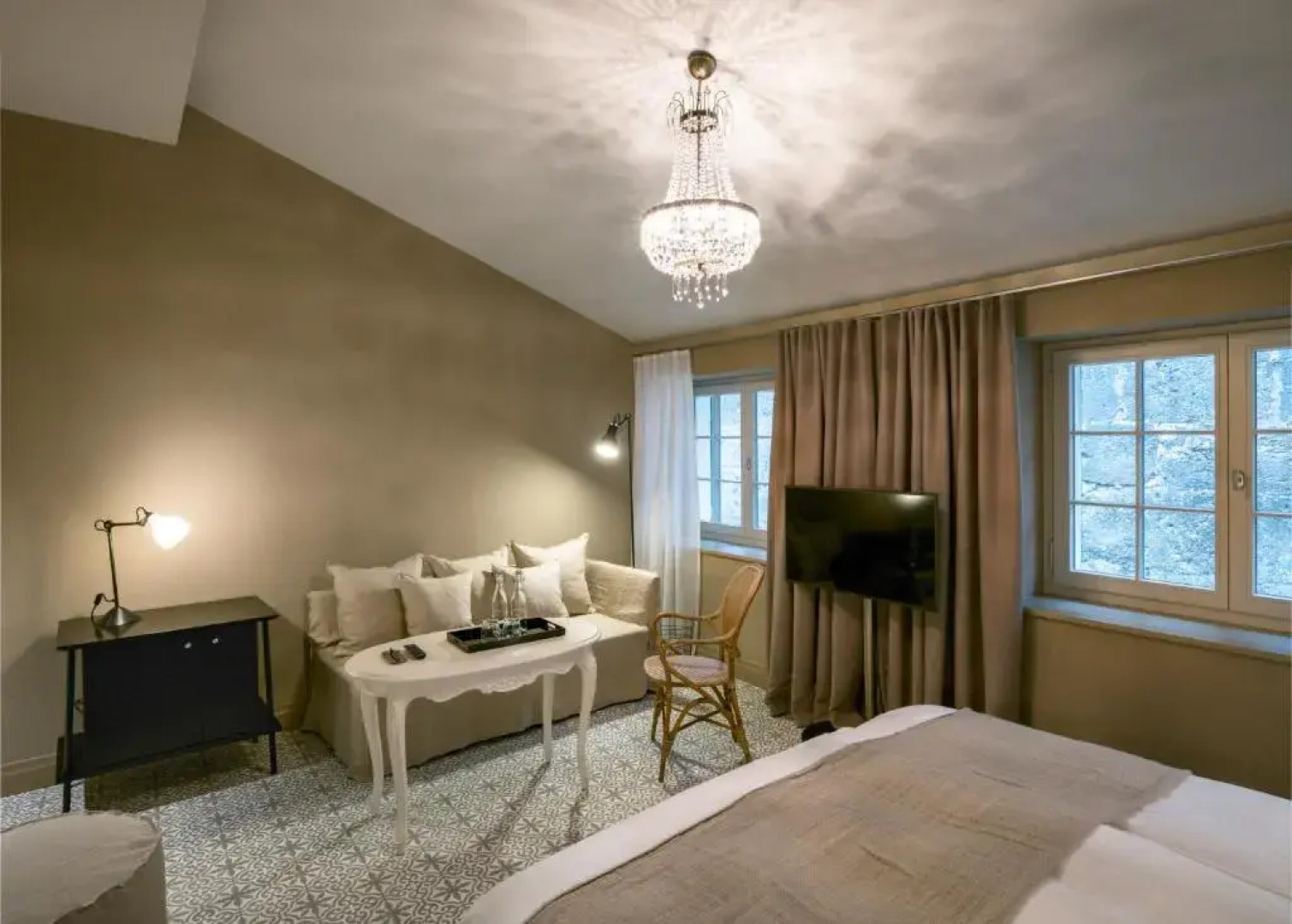 La Couronne Atelier Dependance