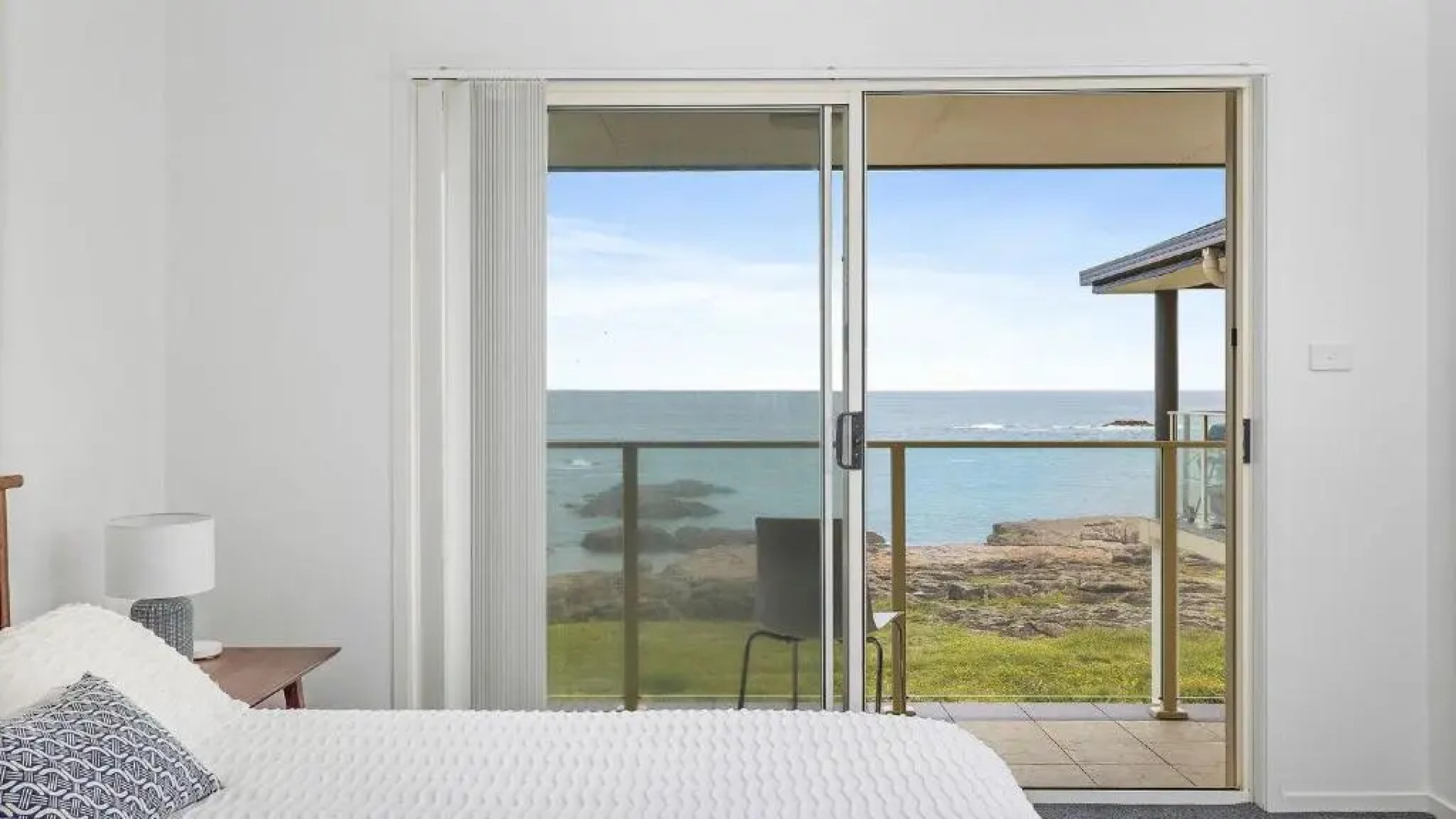 Absolute Waterfront @ Anna Bay