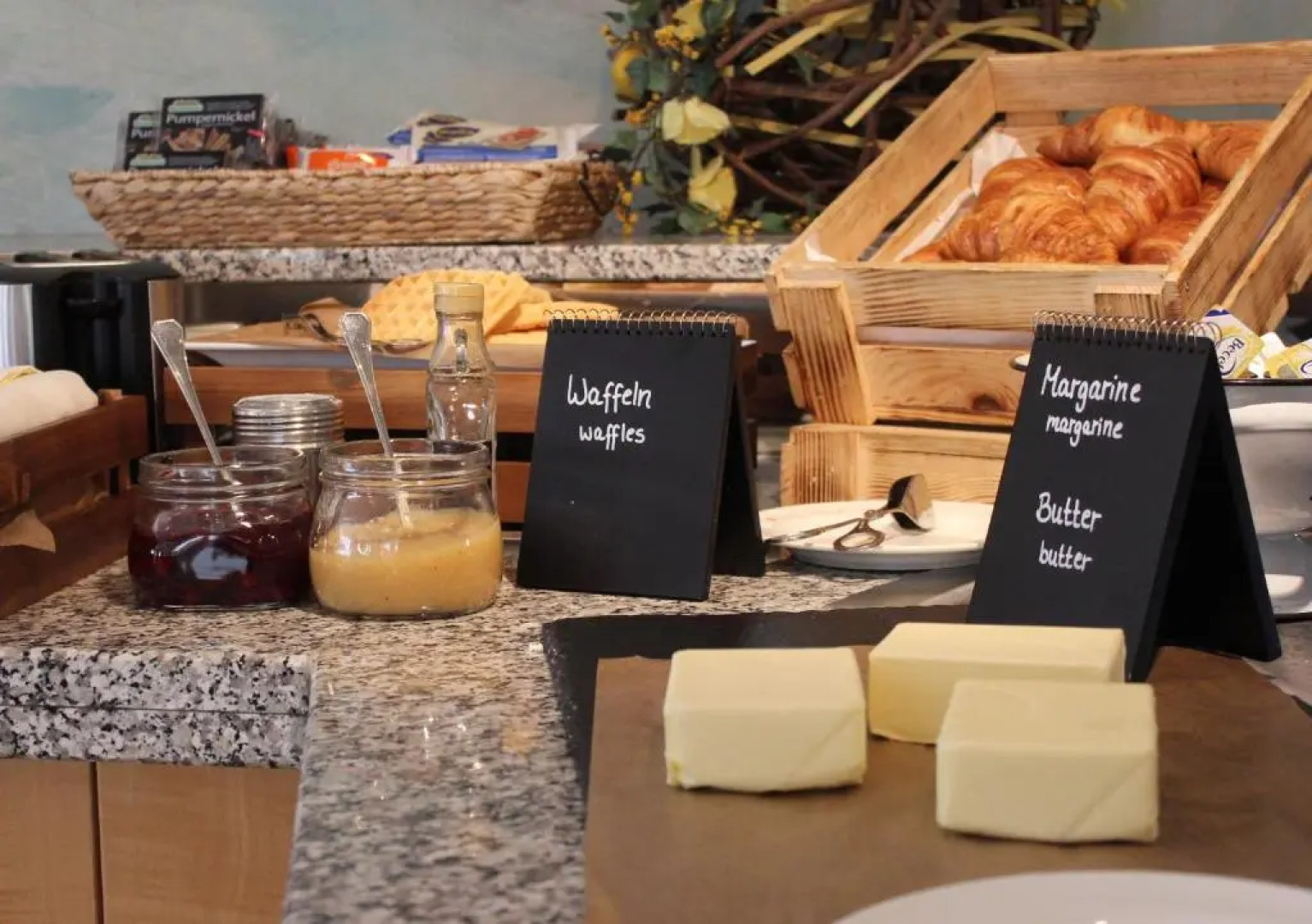 Отель NYX Erfurt by Leonardo Hotels