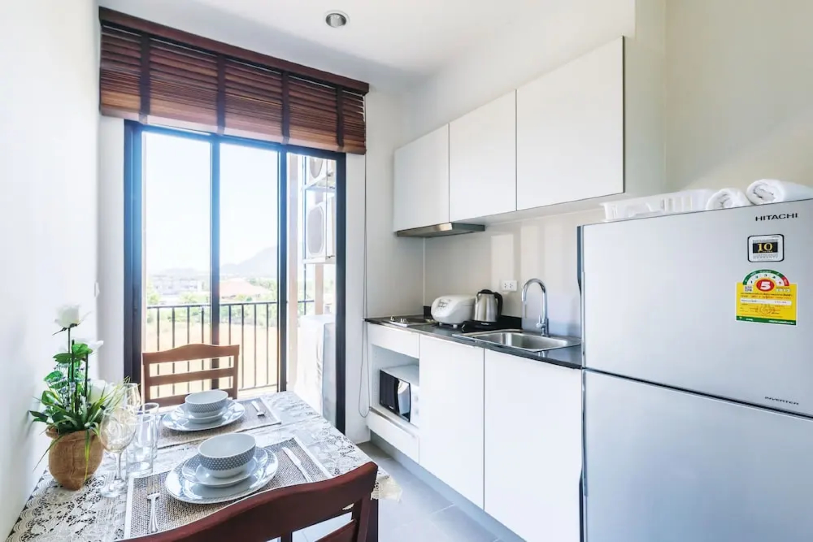 Favstay - The Base Uptown Phuket
