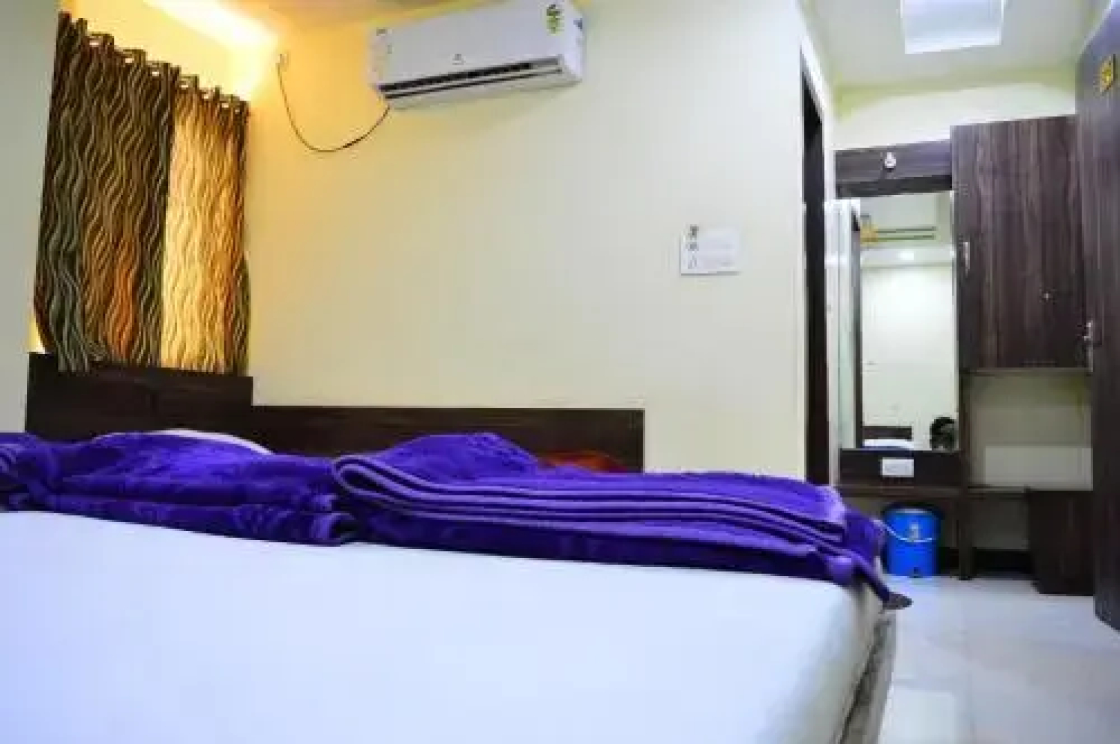 Hotel Keshar Laxmi (Near Mahakal Temple), Ujjain