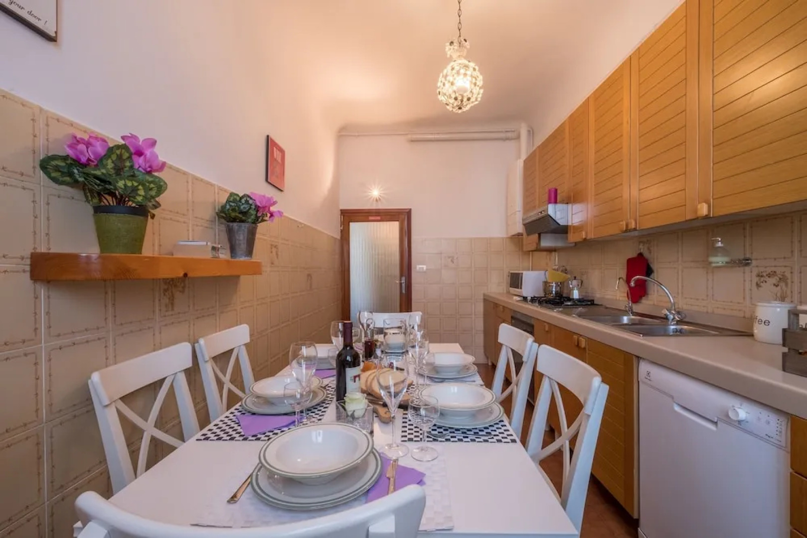 Santa Maria Novella Beautiful View for 6 - Three Bedroom Apartment, Sleeps 6