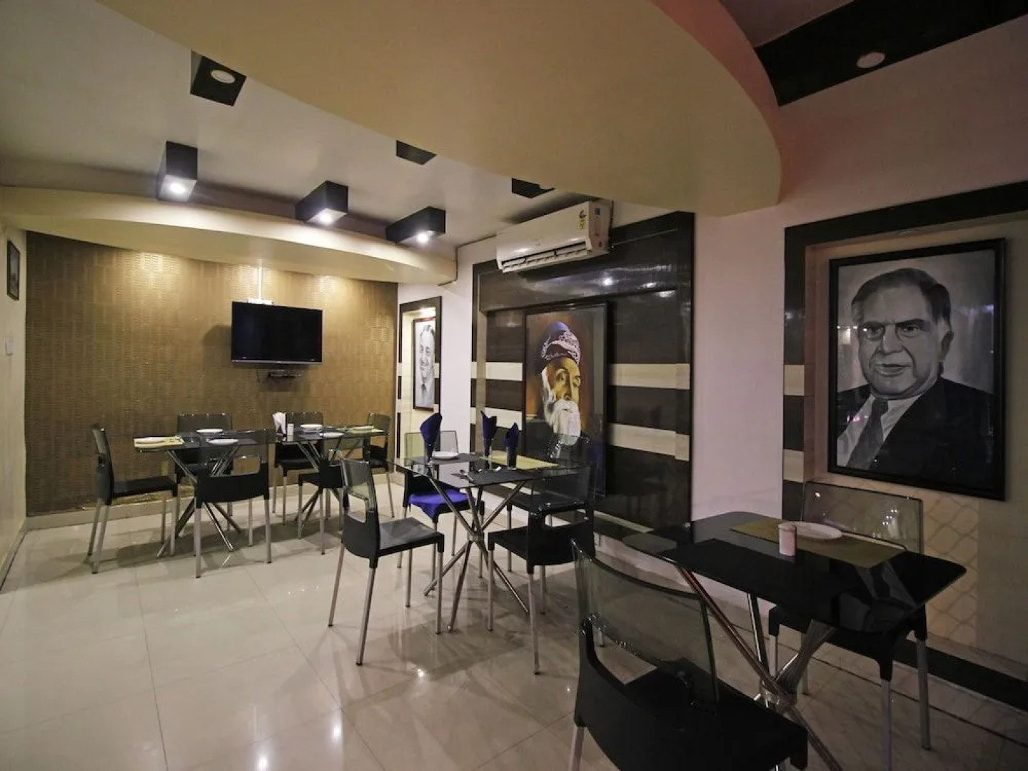 OYO 5837 Hotel Castle