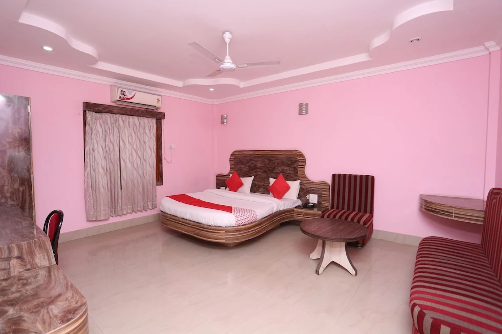 Hotel Benjamin by OYO Rooms