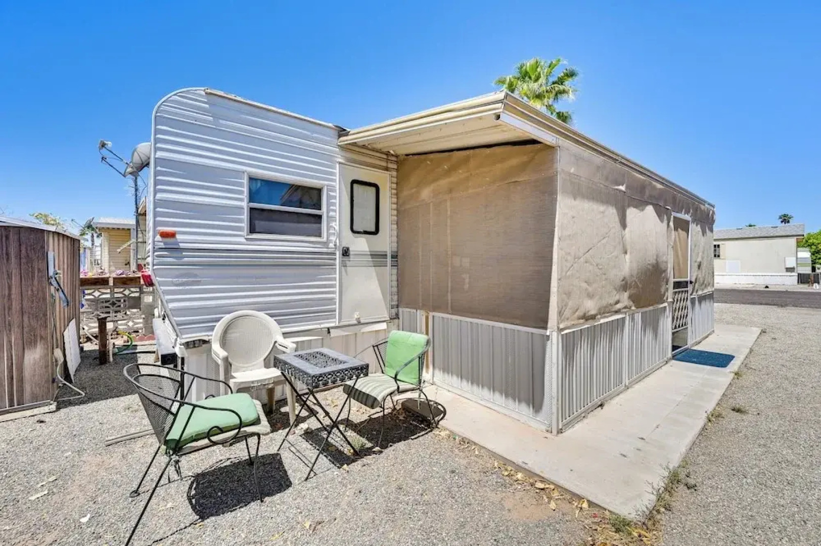 Yuma Getaway w/ Pool Access, 5 Mi to Lutes Casino!