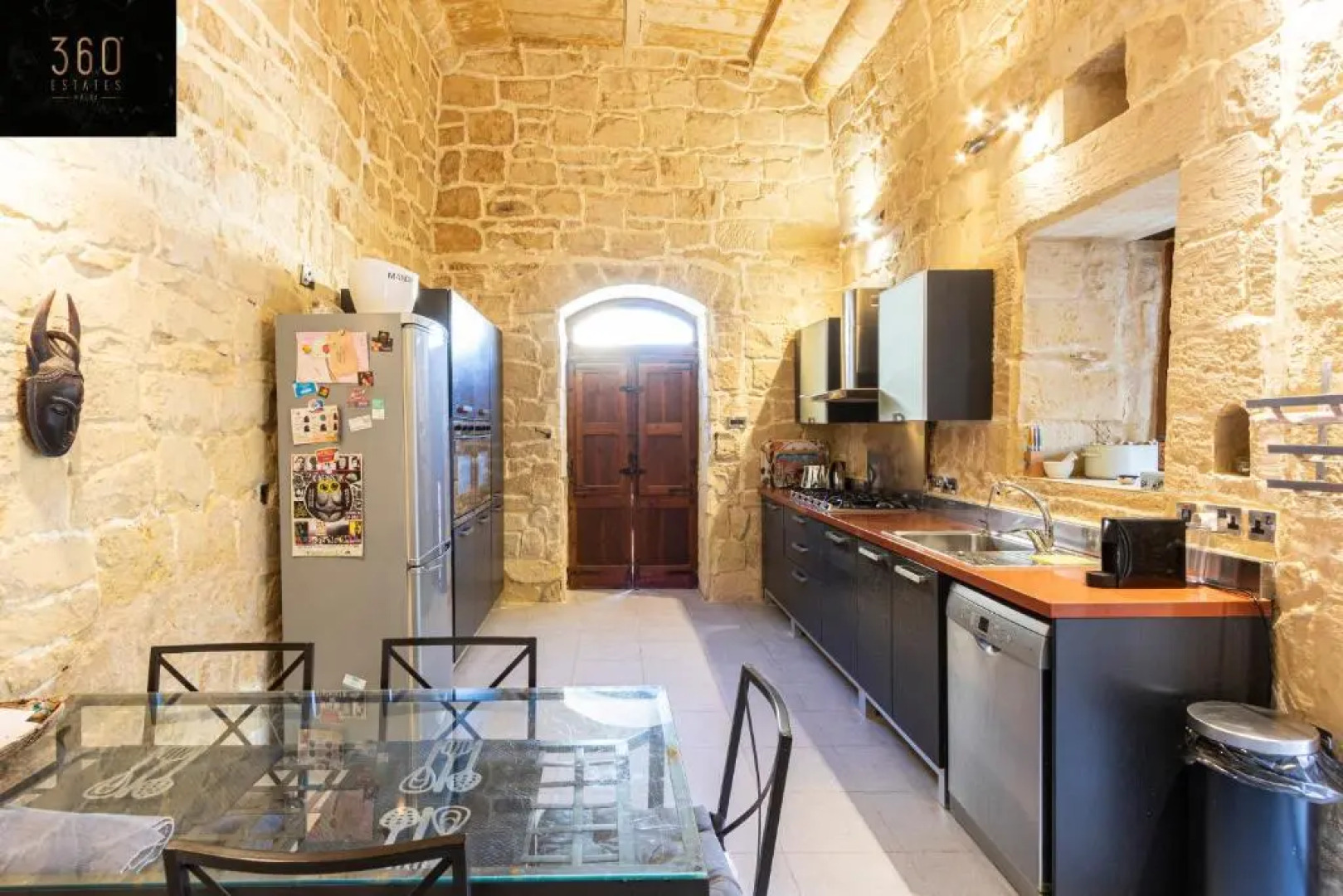 Beautiful, Designer villa with Private pool & BBQ by 360 Estates