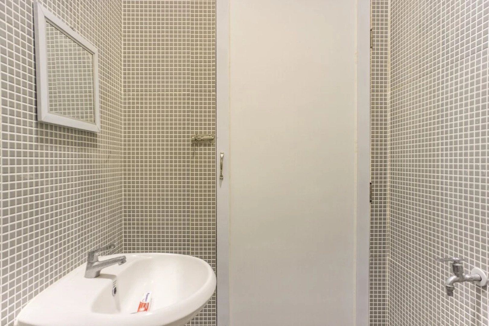 Hotel Harley by OYO Rooms