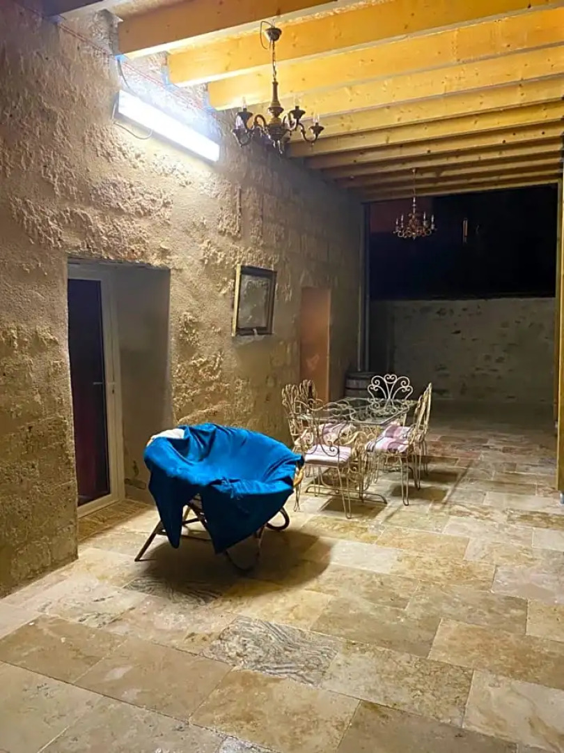 Chambre et belle terrasse