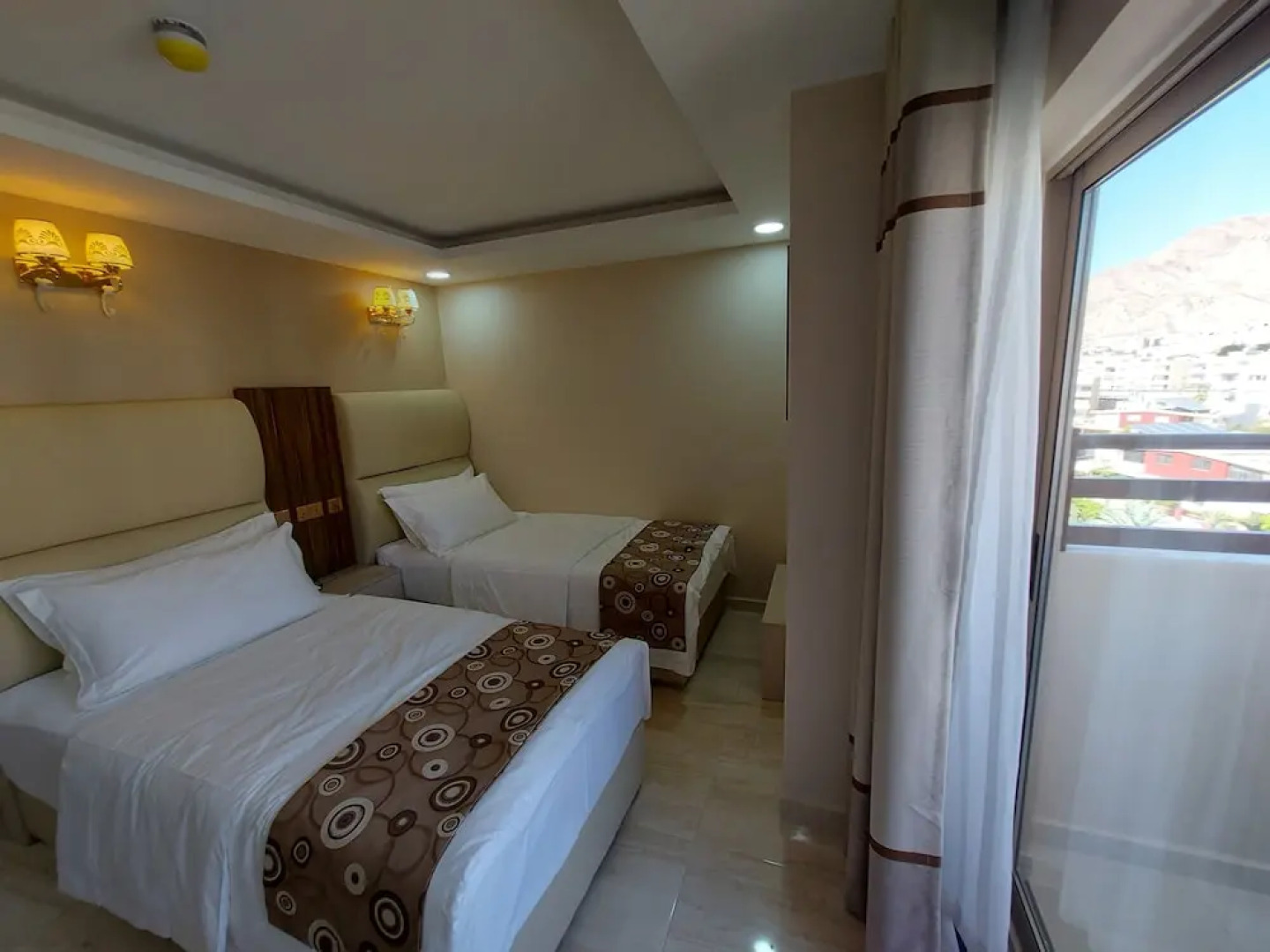 Отель Jordan Seasons