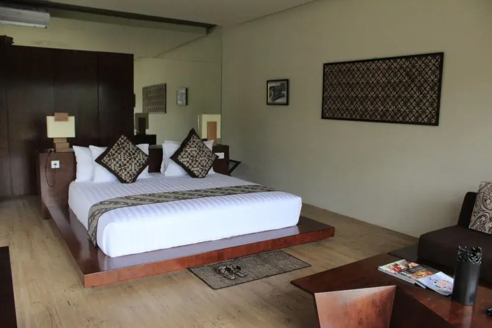 Senetan Villa and Spa Resort