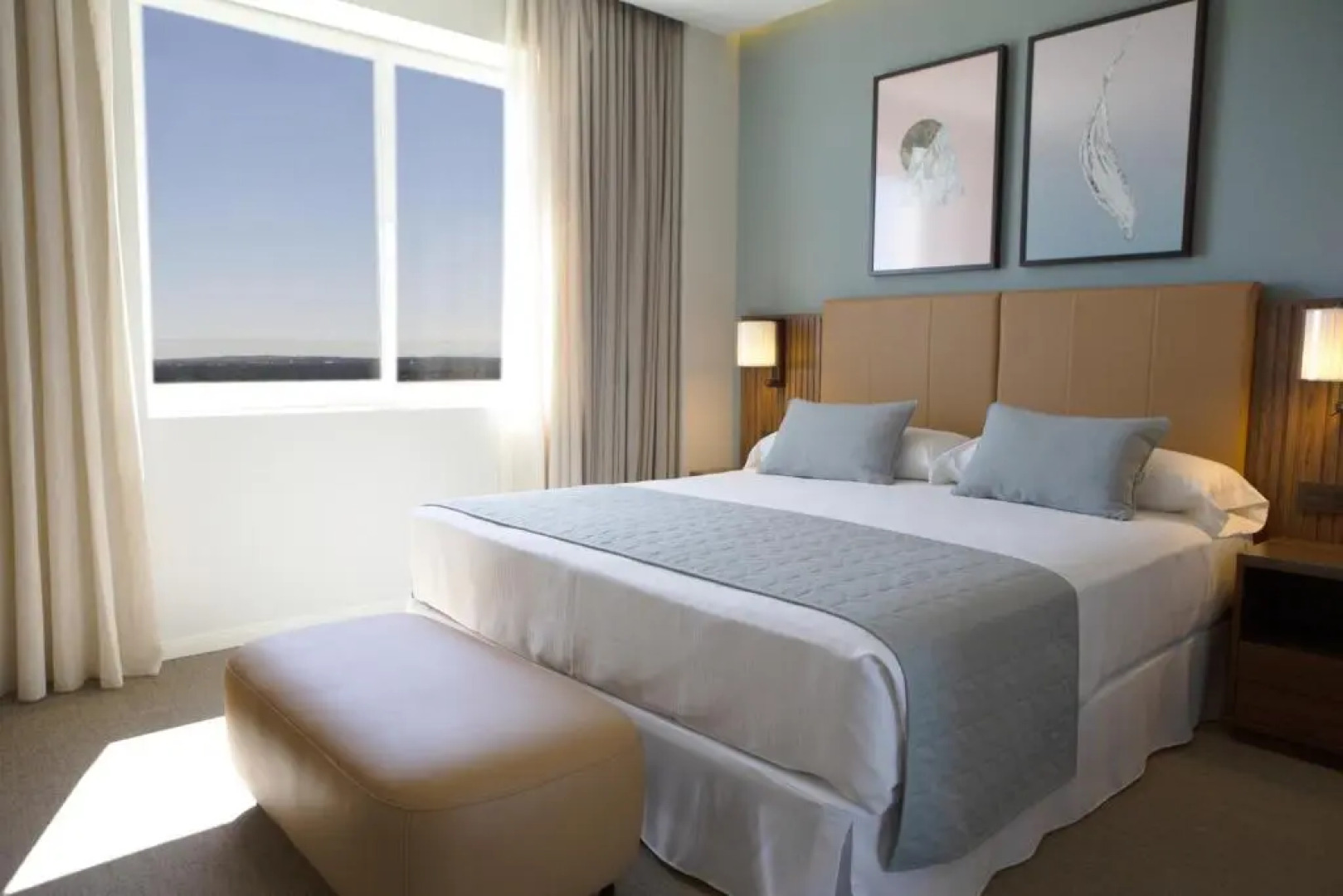 Отель Riu Plaza España