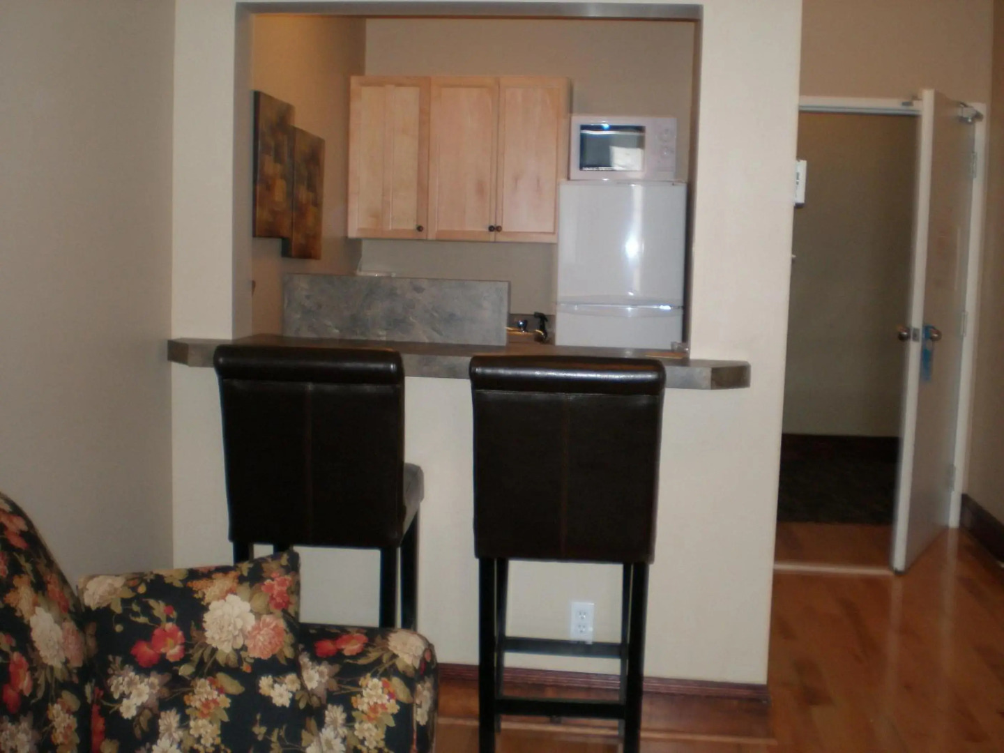 Spanish Bay Inn, CANADA