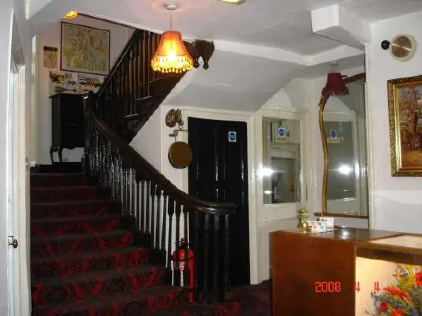 Highgate Hotel