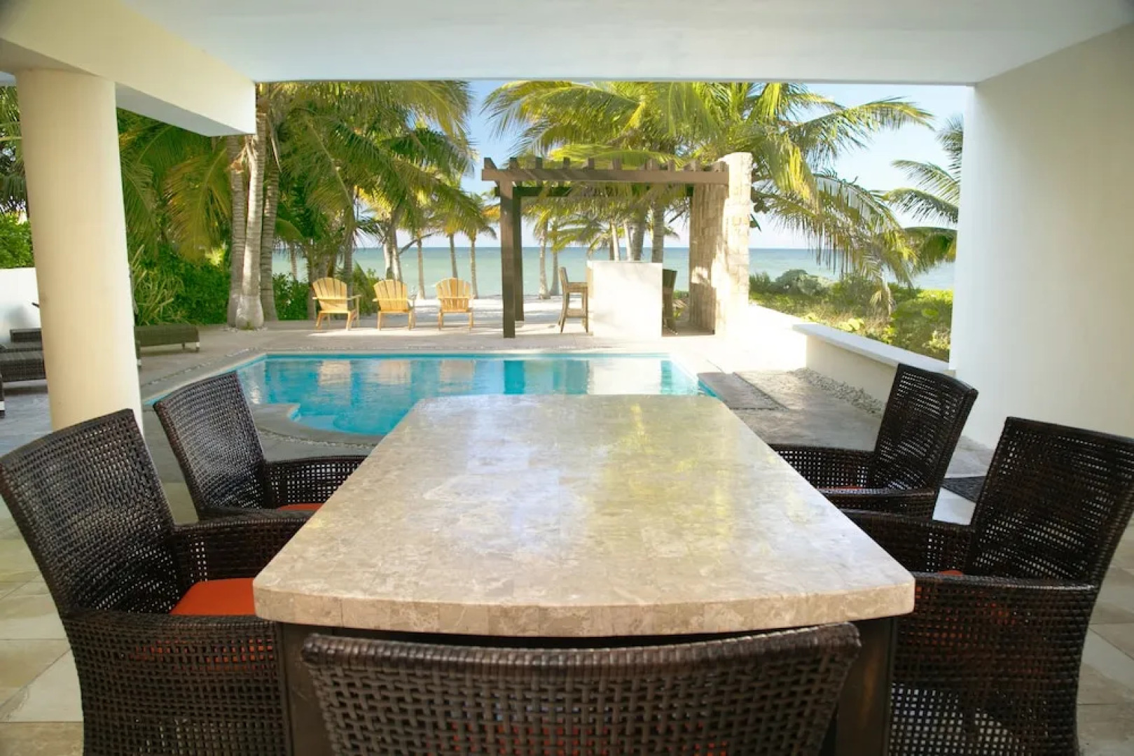 5 BR House with Pool and Private Beach