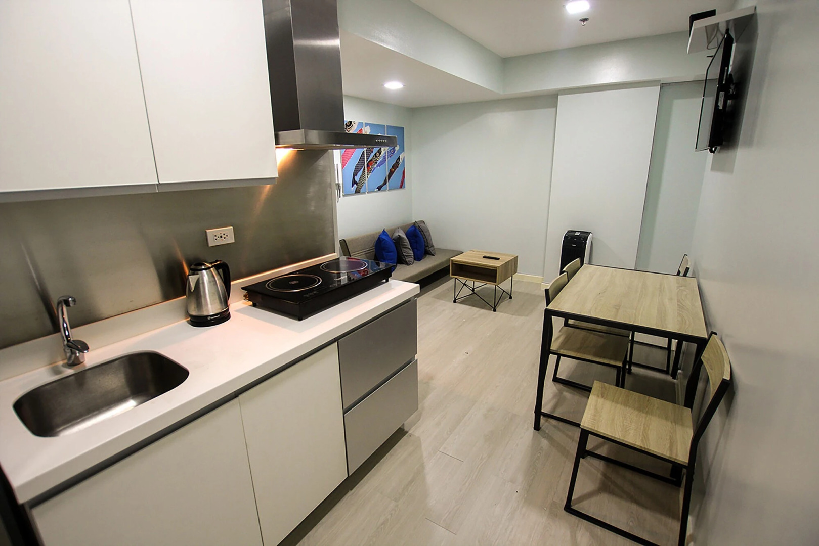 SIGLO SUITES @ The Azure Urban Resort Residences