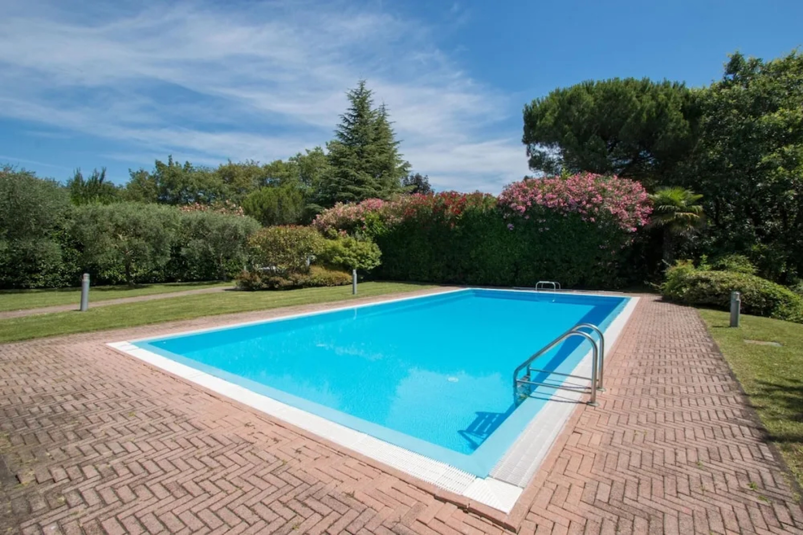 Villa dei Salici con Piscina by Wonderful Italy