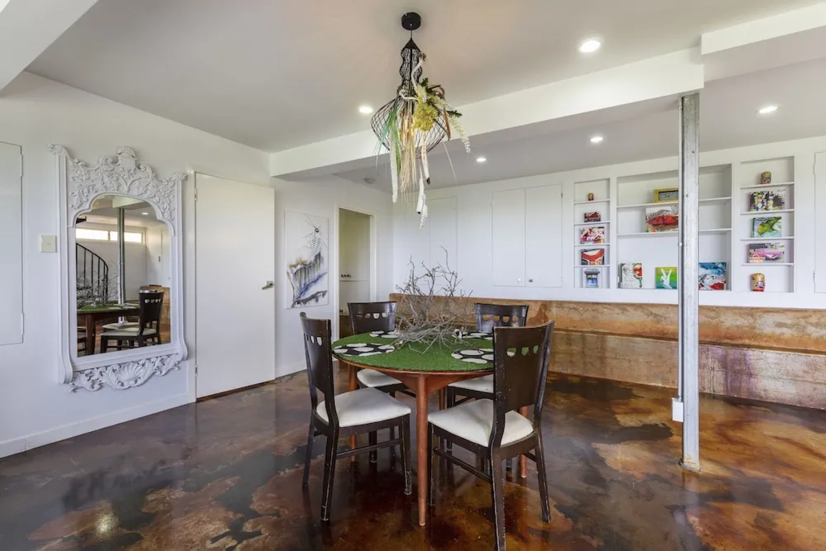 Mapleton The Pink House