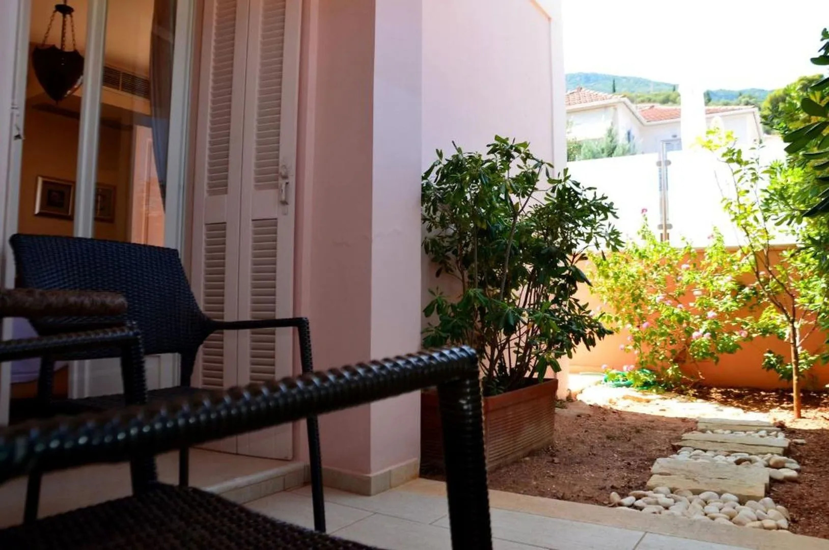 Korina Gallery Hotel